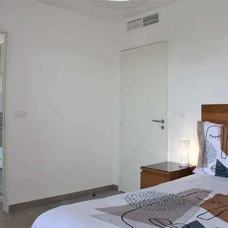 Neuf 3 Pieces Avec Terrasse Et Garage, - Fr-1-252a-88 Apartment Cagnes-sur-Mer